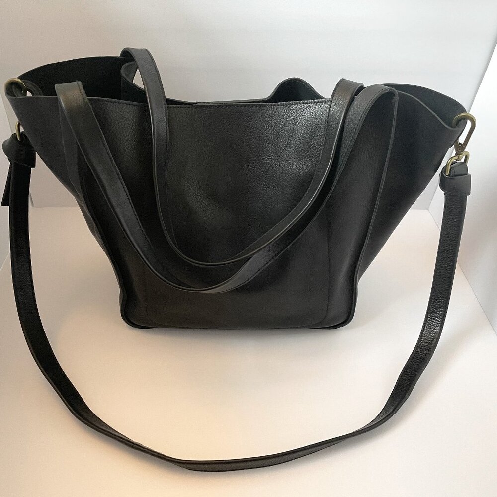Madewell bucket bag, black leather